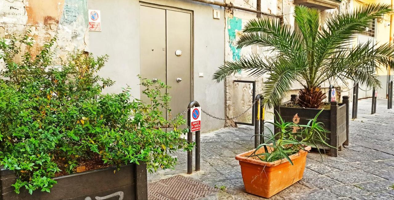 Appartamento Napoli Pop Chiaia Esterno foto